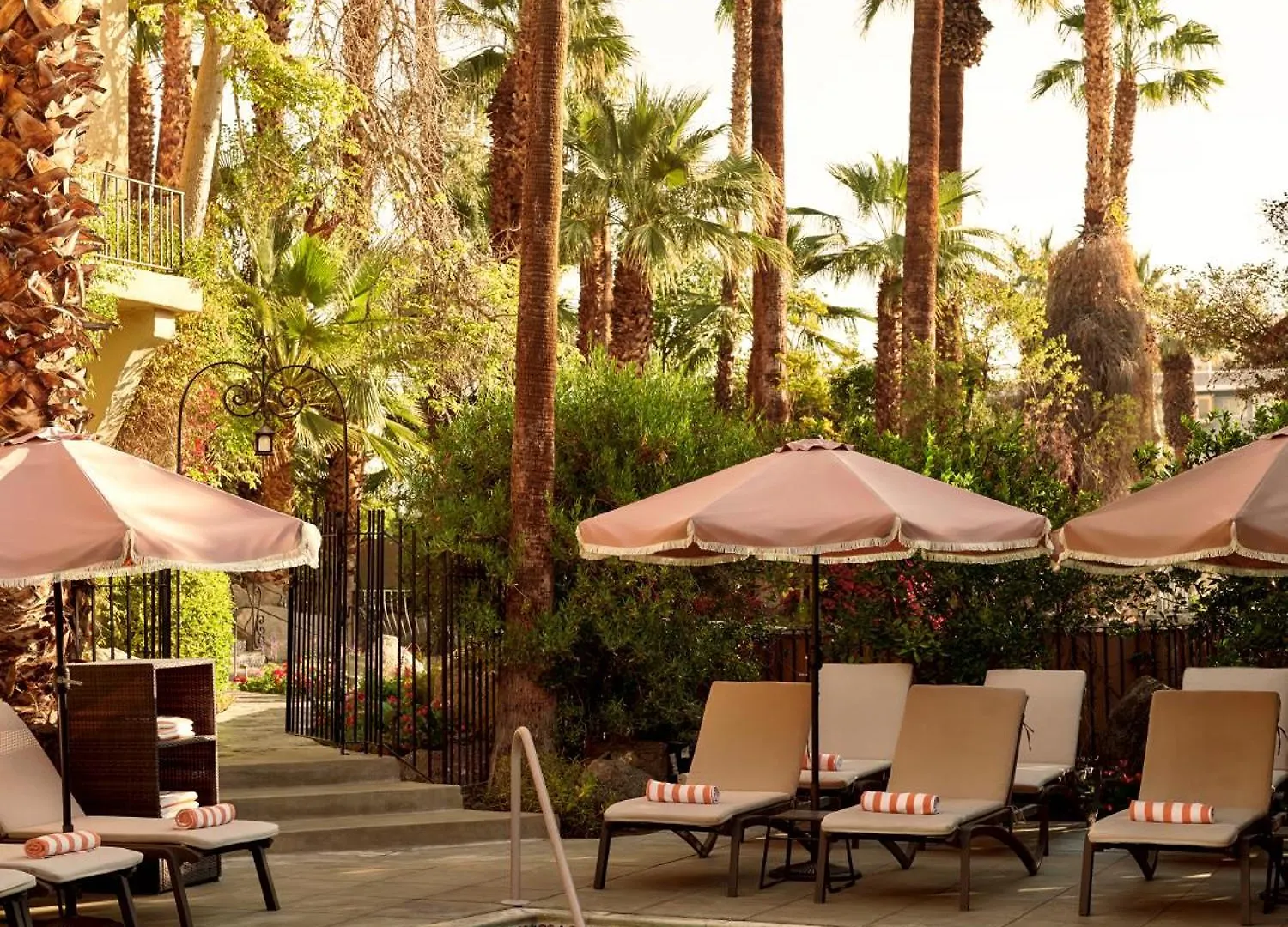 The Willows Palm Springs 4*,