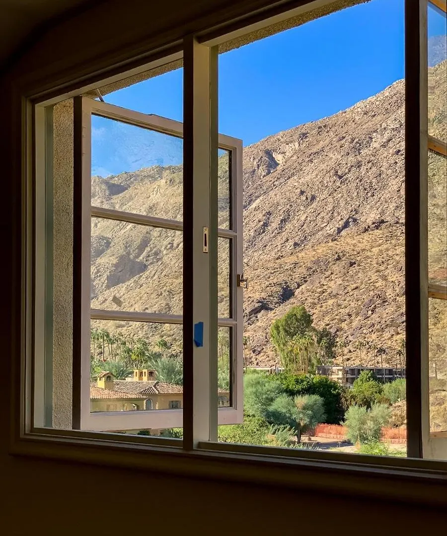 Hotel The Willows Palm Springs