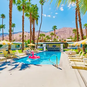 4* Hotel A Place In The Sun - Adults Only Big Units, 24h Heated Pool & In 1 Acre Park Prime Location, Dog Friendly, Midcentury Modern Boutique