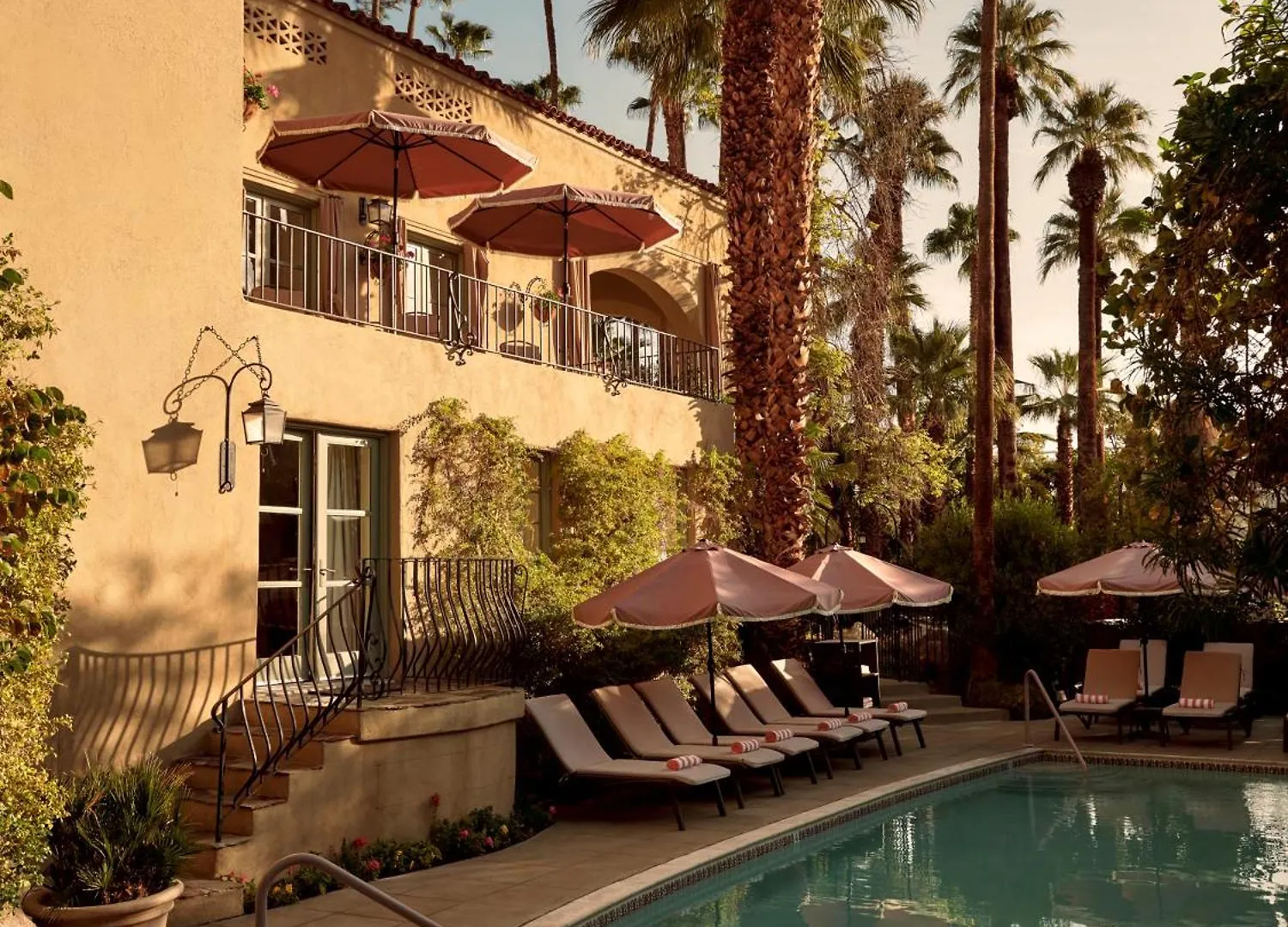 The Willows Palm Springs 4*,